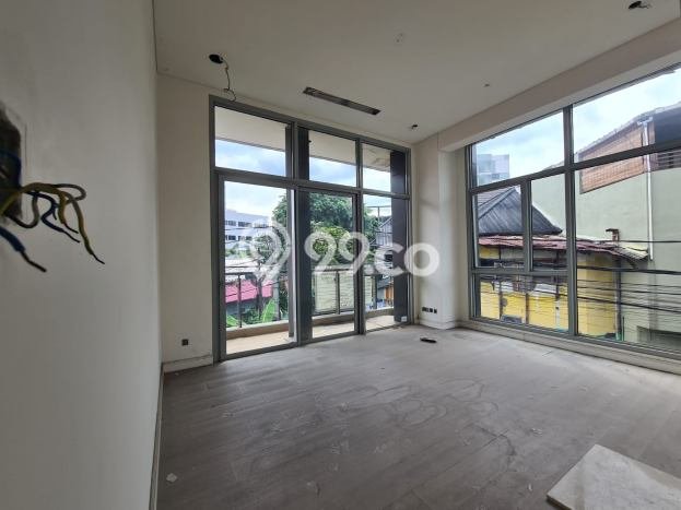 Dijual Kantor Kawasan Strategis Kawasan Menteng, Luas 804m2m², Jalan Utama Dijual Kantor Kawasan Strategis Kawasan Menteng, Luas 804m2m², Jalan Utama