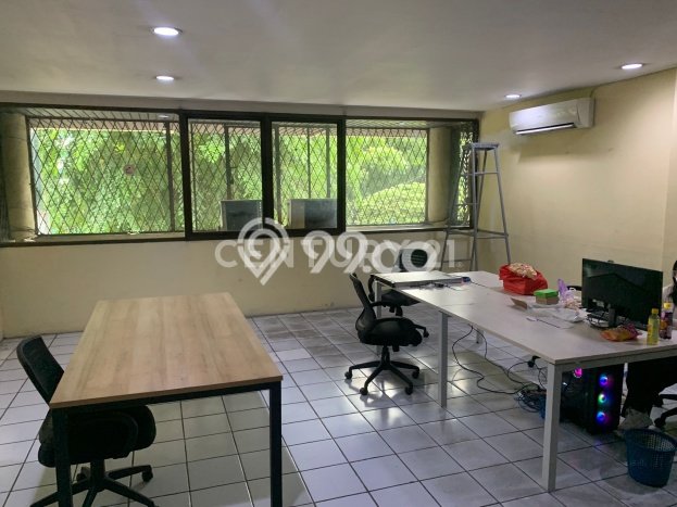 Ruko Strategis di , Luas 265m2m², Area Bisnis Ruko Strategis di , Luas 265m2m², Area Bisnis