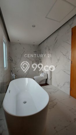 Rumah Luxury Modern Siap Huni di Pondok Indah Jakarta Selatan Rumah Luxury Modern Siap Huni di Pondok Indah Jakarta Selatan