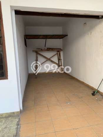Disewakan! Rumah 4 Kamar Tidur &
2 Kamar Mandi di Grogol, Jakarta Barat Disewakan! Rumah 4 Kamar Tidur &
2 Kamar Mandi di Grogol, Jakarta Barat