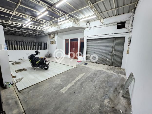 Dijual Rumah Mewah Megah Dengan View Cantik di Jelambar, Jakarta Barat Dijual Rumah Mewah Megah Dengan View Cantik di Jelambar, Jakarta Barat