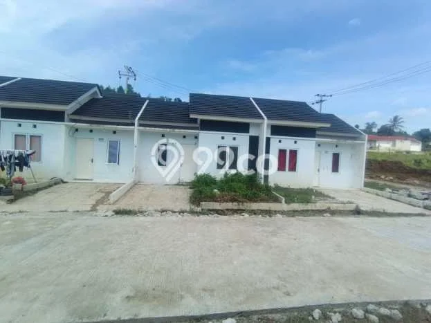 Rumah Sederhana Dijual di Cibinong 2 Kamar dengan LT 60m2 Rumah Sederhana Dijual di Cibinong 2 Kamar dengan LT 60m2