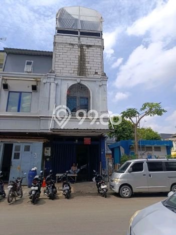 AREA PREMIUM! Ruko Kawasan Cengkareng, Luas 144m2m², Kawasan Komersial AREA PREMIUM! Ruko Kawasan Cengkareng, Luas 144m2m², Kawasan Komersial