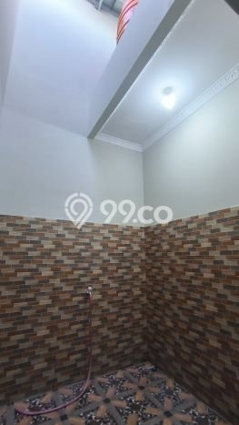 Rumah Strategis Modern Lb 150m2 di Cipondoh, Tangerang Rumah Strategis Modern Lb 150m2 di Cipondoh, Tangerang