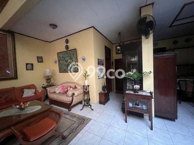 Best Deal Hunian Premium Ideal dan Luas di Menteng, Jakarta Pusat Best Deal Hunian Premium Ideal dan Luas di Menteng, Jakarta Pusat