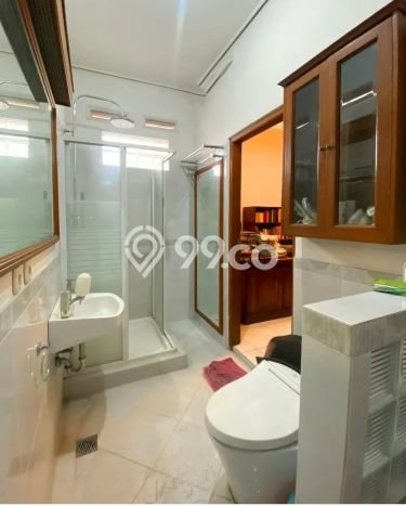Rumah Elit Modern Tanpa Renovasi di Setiabudi Jakarta Selatan Rumah Elit Modern Tanpa Renovasi di Setiabudi Jakarta Selatan