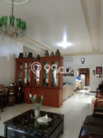 Siap Huni Rumah Mewah 6 Kamar di Mampang Prapatan Dekat ke Mana Pun Siap Huni Rumah Mewah 6 Kamar di Mampang Prapatan Dekat ke Mana Pun