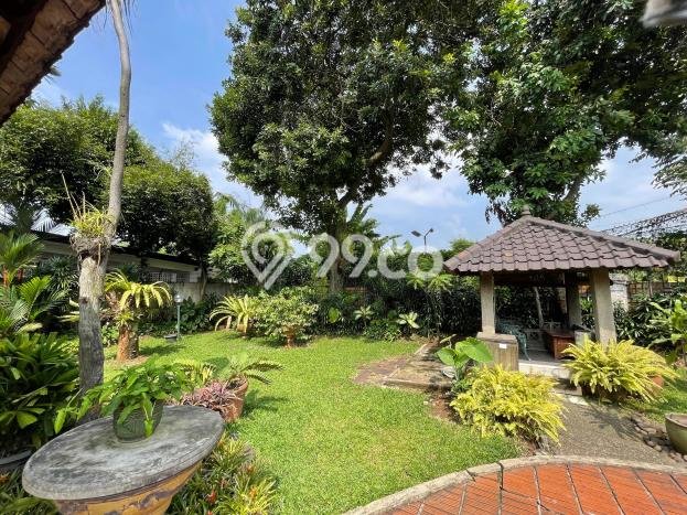 Rumah Mewah LB 353m2 Siap Pakai Desain Elegan di Cipete, Jakarta Selatan Rumah Mewah LB 353m2 Siap Pakai Desain Elegan di Cipete, Jakarta Selatan