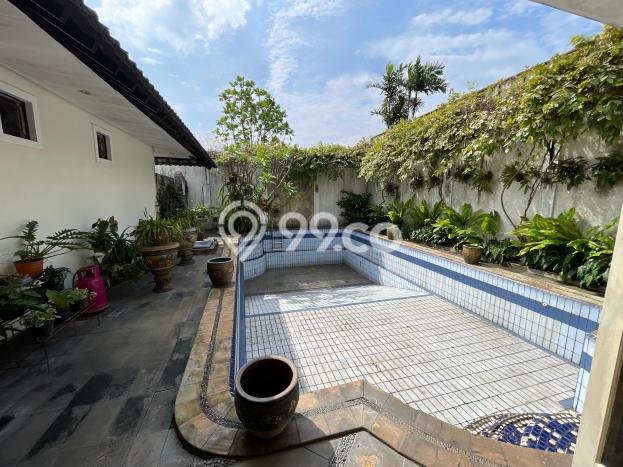 Rumah Mewah LB 353m2 Siap Pakai Desain Elegan di Cipete, Jakarta Selatan Rumah Mewah LB 353m2 Siap Pakai Desain Elegan di Cipete, Jakarta Selatan