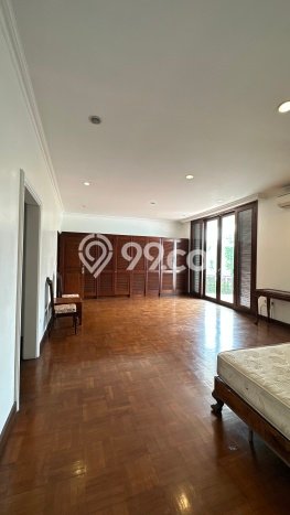 Rumah Modern Disewakan di Menteng Jakarta Pusat Lokasi Sangat Strategis Rumah Modern Disewakan di Menteng Jakarta Pusat Lokasi Sangat Strategis