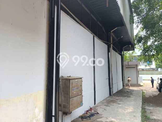 SEWA TERBAIK! Gudang di Pulo Gadung, Luas 840m2m², Area Berkembang, Siap Pakai SEWA TERBAIK! Gudang di Pulo Gadung, Luas 840m2m², Area Berkembang, Siap Pakai
