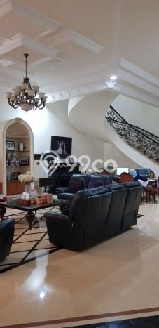 Hunian Elit LB 650m2 Siap Pakai Desain Elegan di Sunter, Jakarta Utara Hunian Elit LB 650m2 Siap Pakai Desain Elegan di Sunter, Jakarta Utara