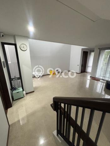 Disewakan Rumah Harga Terjangkau di BSD Tangerang dengan 5 Kamar Tidur Disewakan Rumah Harga Terjangkau di BSD Tangerang dengan 5 Kamar Tidur
