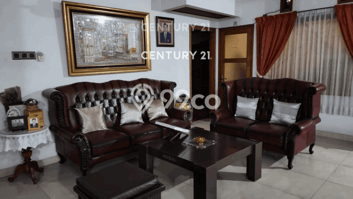 Rumah Berkualitas Lengkong, Bandung, Luas 240m2m² LB 194m2m² Rumah Berkualitas Lengkong, Bandung, Luas 240m2m² LB 194m2m²
