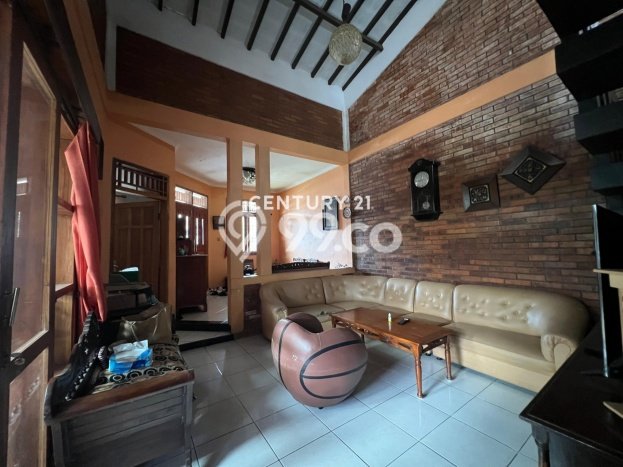 Properti Strategis 4 KT LT 205m2m² di Cikole, Sukabumi Properti Strategis 4 KT LT 205m2m² di Cikole, Sukabumi