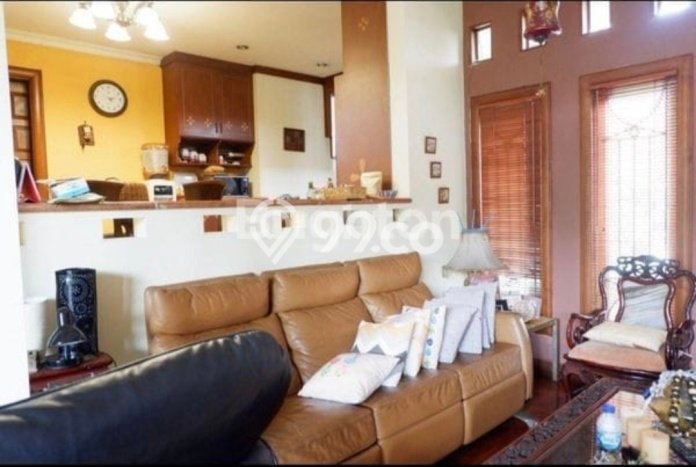 Rumah Mewah LB 600m2 Siap Pakai Desain Elegan di Setra Indah, Bandung Rumah Mewah LB 600m2 Siap Pakai Desain Elegan di Setra Indah, Bandung