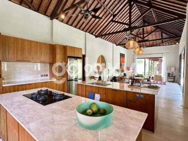 HOT DEAL! Vila Kawasan Kuta Selatan, Luas 1200m2m², Lokasi Prima HOT DEAL! Vila Kawasan Kuta Selatan, Luas 1200m2m², Lokasi Prima
