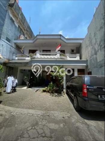 Rumah Elit Modern Tanpa Renovasi di Radio Dalam Jakarta Selatan Rumah Elit Modern Tanpa Renovasi di Radio Dalam Jakarta Selatan