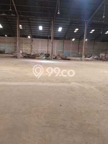 Unit Gudang disewakan di Gunung Putri Bogor dengan LT 40000m2 / LB 10000m2 Unit Gudang disewakan di Gunung Putri Bogor dengan LT 40000m2 / LB 10000m2