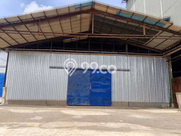 Unit Gudang disewakan di Gunung Putri Bogor dengan LT 40000m2 / LB 10000m2 Unit Gudang disewakan di Gunung Putri Bogor dengan LT 40000m2 / LB 10000m2