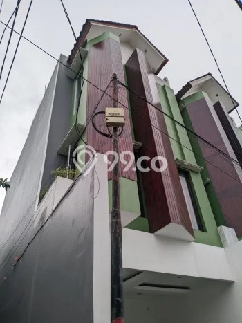 Dijual Rumah Eksklusif 4 KT di Utan Kayu, Jakarta Timur Dijual Rumah Eksklusif 4 KT di Utan Kayu, Jakarta Timur