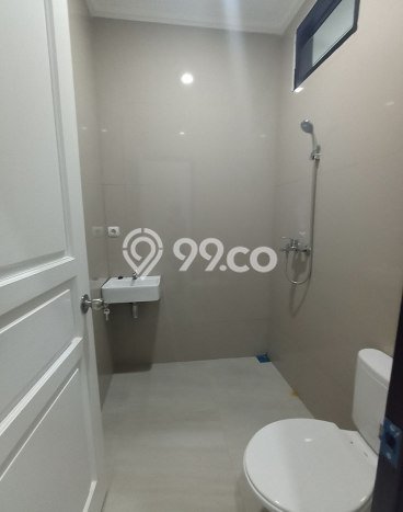 Hunian Nyaman Asri 4 KT Siap Huni di Cinere Jakarta Selatan Hunian Nyaman Asri 4 KT Siap Huni di Cinere Jakarta Selatan