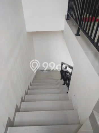 Rumah Modern Cantik 2 KT Bisa Langsung Pindah di Cimanggis Rumah Modern Cantik 2 KT Bisa Langsung Pindah di Cimanggis