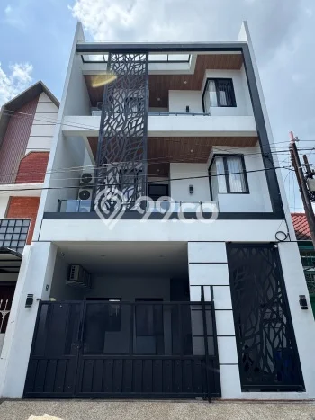Dijual Kost Strategis di Lowokwaru, Malang 18 KT, 19 KM, Luas Bangunan 350m2 Dijual Kost Strategis di Lowokwaru, Malang 18 KT, 19 KM, Luas Bangunan 350m2