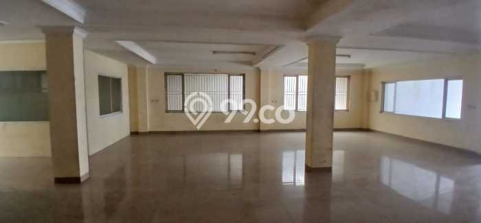 Area Strategis! Disewakan Gudang Lokasi Jatinegara, Jakarta Timur Cocok untuk Bisnis Area Strategis! Disewakan Gudang Lokasi Jatinegara, Jakarta Timur Cocok untuk Bisnis