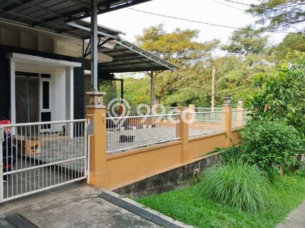 For Sale Hunian Rumah Nyaman 2 Kamar di Cibubur, Bogor For Sale Hunian Rumah Nyaman 2 Kamar di Cibubur, Bogor