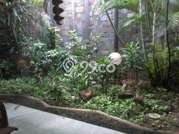 Rumah Elit LB 450m2 Siap Huni Desain Elegan di Simprug Garden, Jakarta Selatan Rumah Elit LB 450m2 Siap Huni Desain Elegan di Simprug Garden, Jakarta Selatan