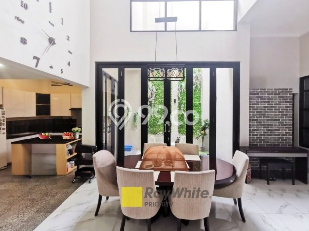 Rumah Elit Modern Tanpa Renovasi di Bintaro Tangerang Selatan Rumah Elit Modern Tanpa Renovasi di Bintaro Tangerang Selatan