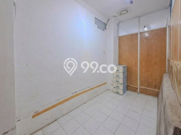 Ruko Bagus Dijual LB 360m2 Lokasi Strategis Jakarta Barat Area Cocok untuk Berbisnis Ruko Bagus Dijual LB 360m2 Lokasi Strategis Jakarta Barat Area Cocok untuk Berbisnis