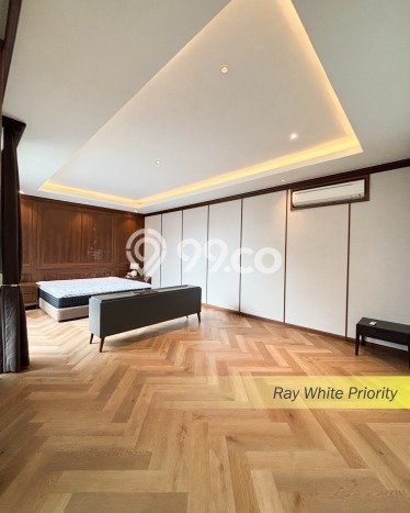 Ready to Use! Luxury House LT 336m2 Desain Elegan di BSD City Ready to Use! Luxury House LT 336m2 Desain Elegan di BSD City