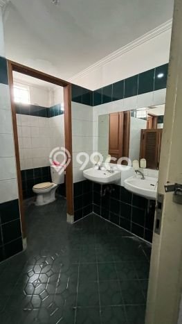 Jual Komersial Area Komersial di Tanah Abang, Luas 926m2m², Jalan Raya Jual Komersial Area Komersial di Tanah Abang, Luas 926m2m², Jalan Raya