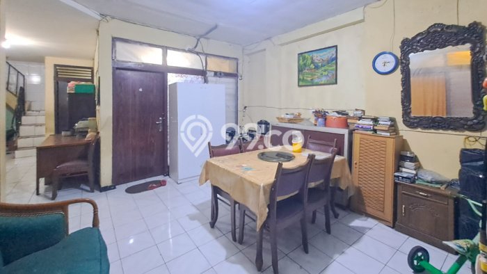 Hunian Eksklusif Dijual LT 180m2 di Tanah Abang, Jakarta Pusat Hunian Eksklusif Dijual LT 180m2 di Tanah Abang, Jakarta Pusat