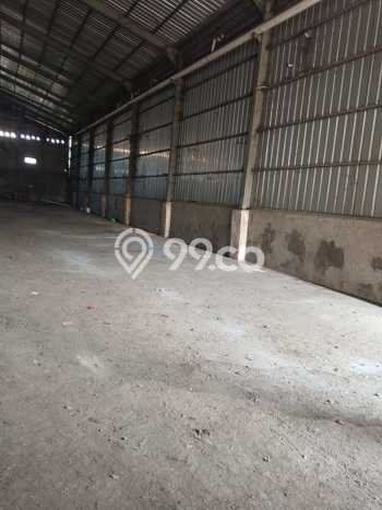 Gudang Disewa di Jakarta Utara dengan LB 1500m2 Area Komersial Ramai Gudang Disewa di Jakarta Utara dengan LB 1500m2 Area Komersial Ramai