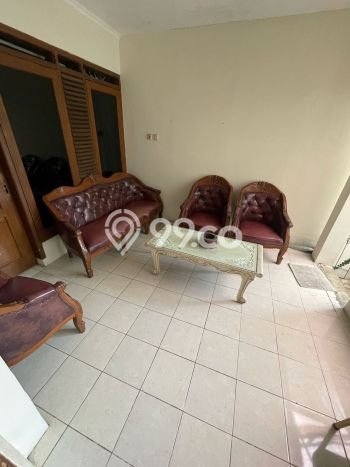 Rumah Asri dengan 4 Kamar Tidur di Kawasan , Bandung Rumah Asri dengan 4 Kamar Tidur di Kawasan , Bandung