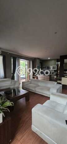 Ready to Use! Luxury House LT 296m2 Desain Elegan di Sentul City Ready to Use! Luxury House LT 296m2 Desain Elegan di Sentul City