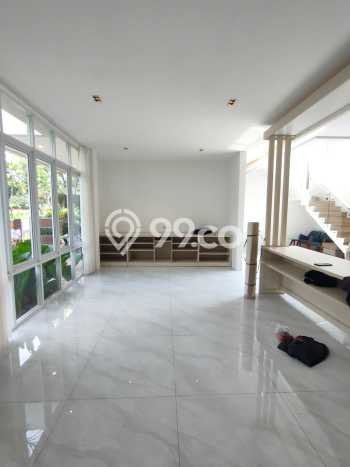 Hunian Mewah LB 250m2 Siap Huni Desain Elegan di Sentul City, Bogor Hunian Mewah LB 250m2 Siap Huni Desain Elegan di Sentul City, Bogor