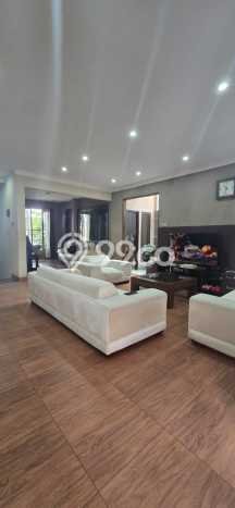 Ready to Use! Luxury House LT 296m2 Desain Elegan di Sentul City Ready to Use! Luxury House LT 296m2 Desain Elegan di Sentul City