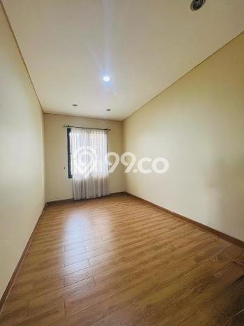 Hunian Mewah LB 500m2 Siap Huni Desain Elegan di Sentul City, Bogor Hunian Mewah LB 500m2 Siap Huni Desain Elegan di Sentul City, Bogor