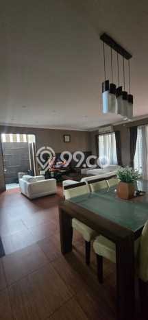 Ready to Use! Luxury House LT 296m2 Desain Elegan di Sentul City Ready to Use! Luxury House LT 296m2 Desain Elegan di Sentul City