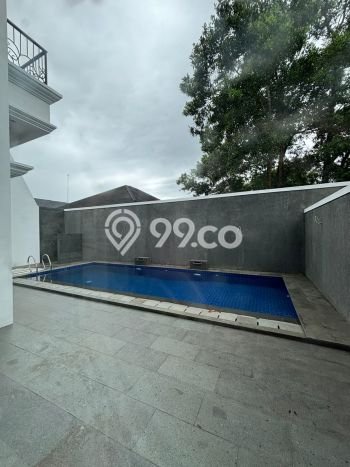 Ready to Use! Premium House LT 400m2 Desain Elegan di Sentul City Ready to Use! Premium House LT 400m2 Desain Elegan di Sentul City