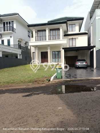 Rumah Elit Modern Tanpa Renovasi di Sentul City Bogor Rumah Elit Modern Tanpa Renovasi di Sentul City Bogor