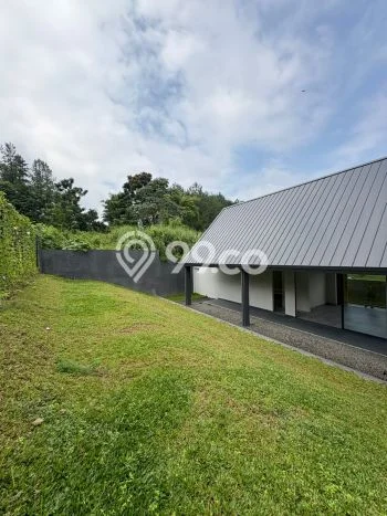For Sale! Luxury House LT 636m2 Desain Modern di Sentul City For Sale! Luxury House LT 636m2 Desain Modern di Sentul City