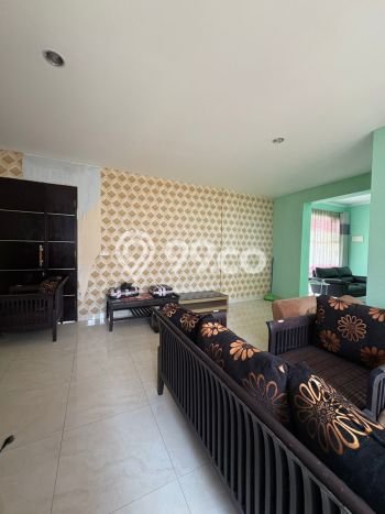 Ready to Use! Premium House LT 277m2 Desain Elegan di Sentul City Ready to Use! Premium House LT 277m2 Desain Elegan di Sentul City