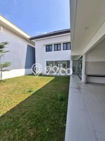 Rumah Luxury Modern Tanpa Renovasi di Sentul City Bogor Rumah Luxury Modern Tanpa Renovasi di Sentul City Bogor