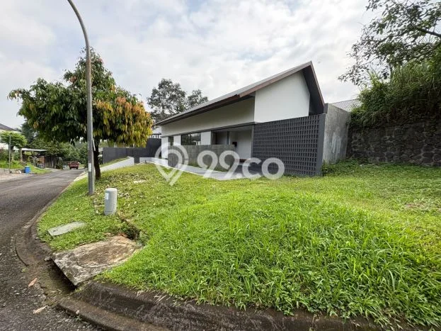 For Sale! Luxury House LT 636m2 Desain Modern di Sentul City For Sale! Luxury House LT 636m2 Desain Modern di Sentul City