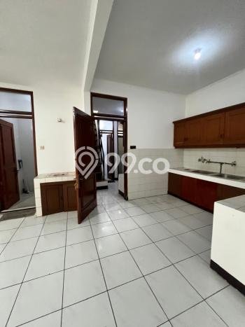 Rumah Kost Dijual Lokasi Sukajadi, Bandung, 10 Kamar Tidur, 4 Kamar Mandi, 240m2 Rumah Kost Dijual Lokasi Sukajadi, Bandung, 10 Kamar Tidur, 4 Kamar Mandi, 240m2